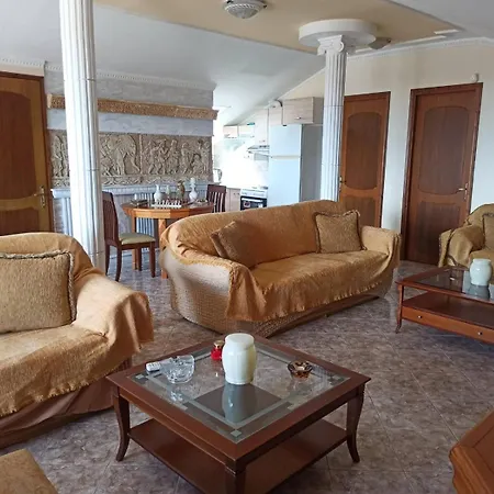 Sea View Loft Неа-Миханиона